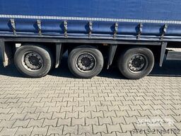Schmitz Cargobull Curtainsider Mega