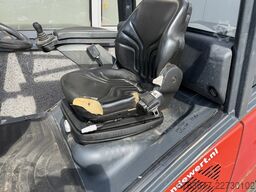 LINDE H30D-01 triplo530 / sideshift / 4e functie / 2010 / 12.900uur / DIESEL