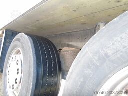 Schmitz Cargobull 2 AXLE + CARRIER + DHOLLANDIA LOADLIFT