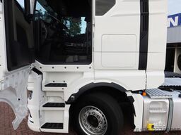 MAN TGX 26.510 6x2  Stuur lift as met Slaapcabine