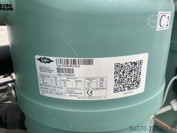 Used Industrial Chiller CLIMAVENETA - 398.9 kW | With warranty