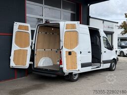 MERCEDES-BENZ Sprinter 215 CDI L2H2 Klima 7MBUX Orig.