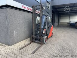 LINDE H25D-01 Duplo 400 Sideshift / 4e Functie VW Diesel 2010