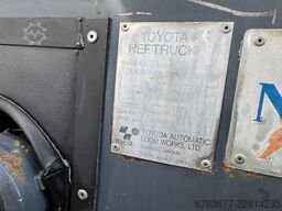 TOYOTA 02-6FD35 Triplo 430 Freelift / Sideshift / Vorkversteller 6 cilinder Diesel