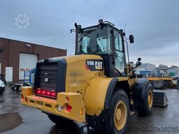 Caterpillar 918M wheel loader w/ grading bucket, flap wing buc