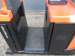 TOYOTA TSE300 Tracto