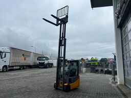 JUNGHEINRICH EFG 215 / Triplex 4.25m / 1.851h / Batterie 2023