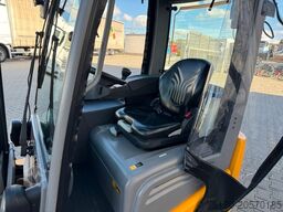 JUNGHEINRICH EFG 215 / Triplex: 4.25m! / SS / nur 2.865h!