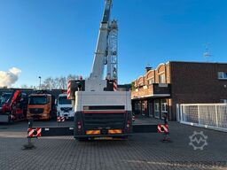 LIEBHERR Mobilkran LTC 1050-3.1 50t Kran hat nur 3300 h