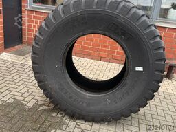 BKT 650/65R30,5