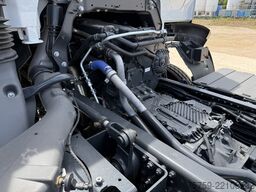 Iveco T-Way 410T54 Chassis 40Ton 8x4