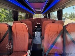 MERCEDES-BENZ Sprinter Nero 31 Sitze ab 08/2026