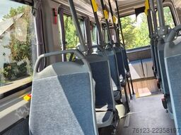 MERCEDES-BENZ Sprinter 517 Heckniederflur Vorlauffahrzeug