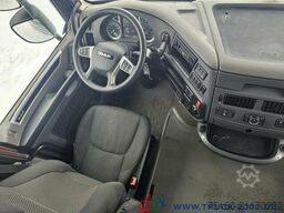 DAF XF 450 FT Space Cab Großer Tank Deutscher LKW