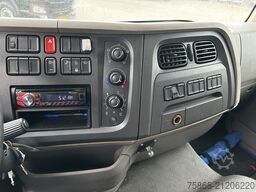 DAF LF 210 FA / Turbo Problems / 502 dkm / Curtains...