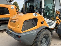LIEBHERR L506 Compact