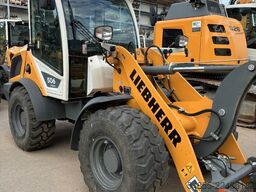 LIEBHERR L506 Compact