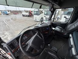 Volvo FH 13.460 Globetrotter XL 6x2 - Box with side d...