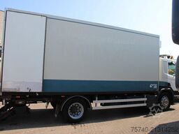 Scania P230 + thermo king + lift
