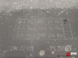 Mercedes Occ spatbord linksvooraan Mercedes