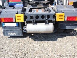 Iveco 460 trattore stradale usato presa idraulica