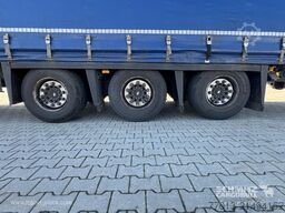 Schmitz Cargobull Curtainsider Mega