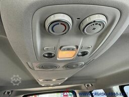 Opel Vivaro 9 Sitzer Klima vorne & hinten Navi + DAB