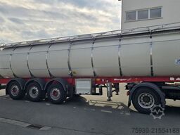  Edelstahltankauflieger 30000 Liter - 3 Kammern