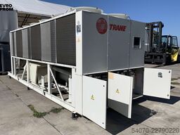 Used Industrial Chiller TRANE - 648 kW | With warranty