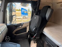 MERCEDES-BENZ ACTROS 1842 *RETARDER * VOLUMEN *