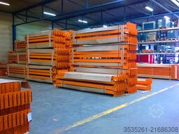 TOTAL-REGAL 6 x 13,7 m lang, 5 m hoch 30 Rahmen, 144 Traversen (3300)