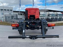 MAN TGM 18.250 4x4 BB/Fahrgestell/3-Sitze/Neu