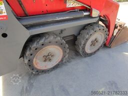 Bobcat S 70 - Kompaktlader mit Schaufel