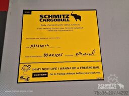 Schmitz Cargobull Curtainsider Mega