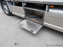 DAF XF510 6x2 CENTINA + SPONDA