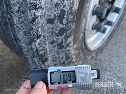 Schmitz Cargobull Semitrailer Reefer Standard divu klāju