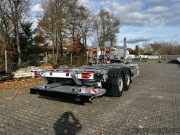 Möslein BDF  Tandem- BDF- Wechselanhänger mit Ladebordwand