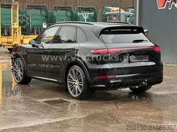 PORSCHE Cayenne GTS *Unfall*