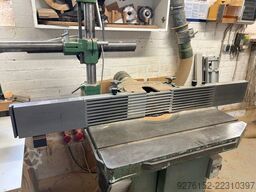 SCM T 100