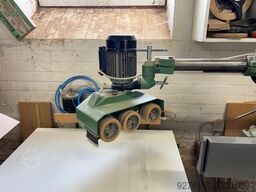 SCM T 100