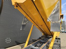 Volvo FMX 460 10x4 TIPPER / MINING