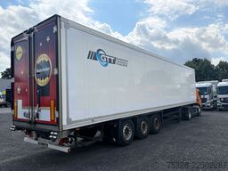 SCHMITZ CARGOBULL SKO 24/L - 13.4 FP 45 Cool LIFT, nur 2.586 h