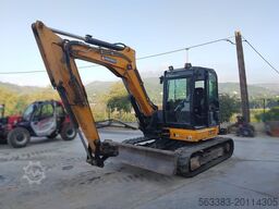 JCB 85Z