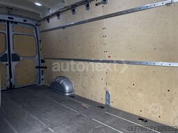 VOLKSWAGEN Crafter 35 Aut.*Maxi-Superhochdach* AHK 3,0t+KAM