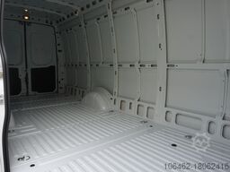 Iveco Daily Kasten 35S18 L4H2 16m³ Aut.+AHK+ACC+LED+NAVI