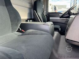 MAN TGM 12.220 / Carrier / Euro 6 / Tail Lift / TUV...