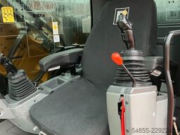 LIEBHERR R924 G8.0-D