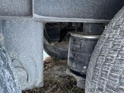 Istrail Triple Axle Trailer