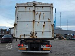 VOLVO FE 320 6x2/4 Abroller mit Cont. + Kran HMF 1820