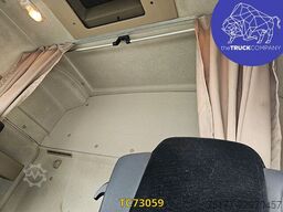Mercedes-Benz Actros 1842